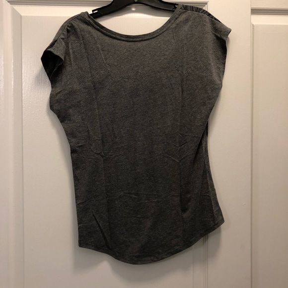 Express Top - Picture 2 of 4